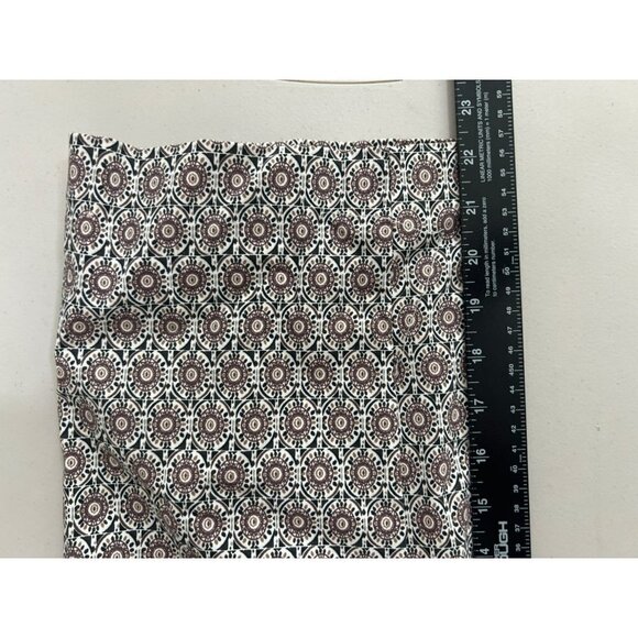 89th & Madison Sz 14 Stretch Trousers Women Brown Medallion Print Capri Length - Picture 7 of 7